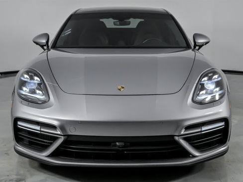 Used 2017 Porsche Panamera Turbo image 5