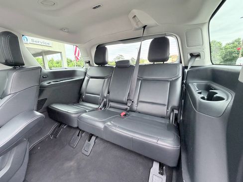 Used 2025 Ford Expedition Platinum AWD/4WD image 30