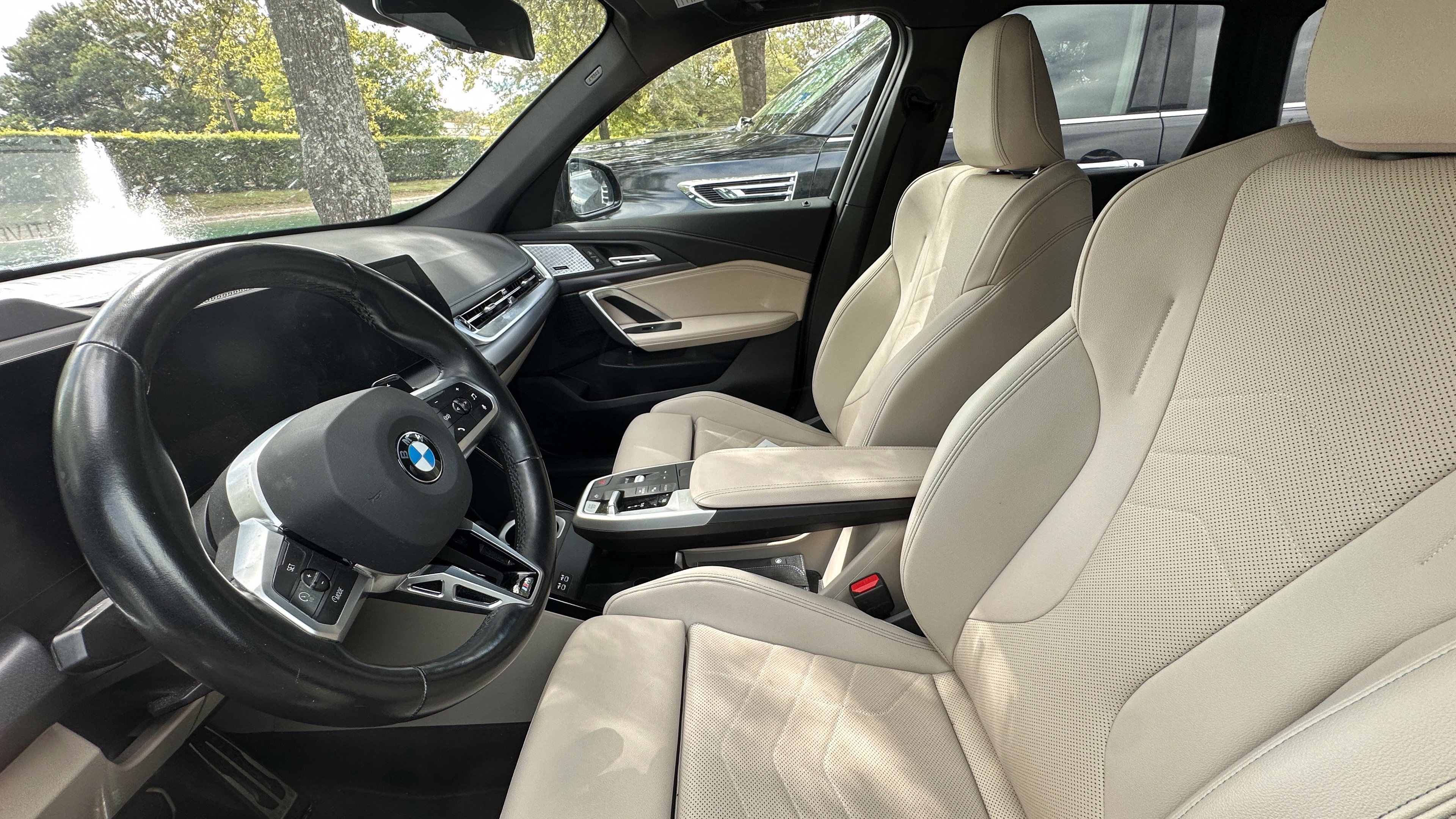 Used 2023 BMW X1 xDrive28i w/ Premium Package AWD/4WD image 5