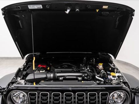 Used 2026 Jeep Wrangler Unlimited Sport AWD/4WD image 38