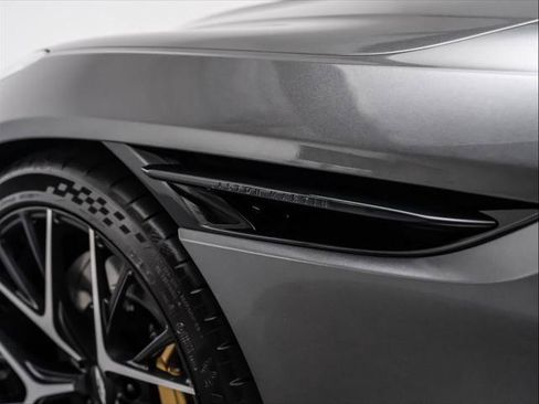 Used 2025 Aston Martin DB12 Convertible RWD image 39