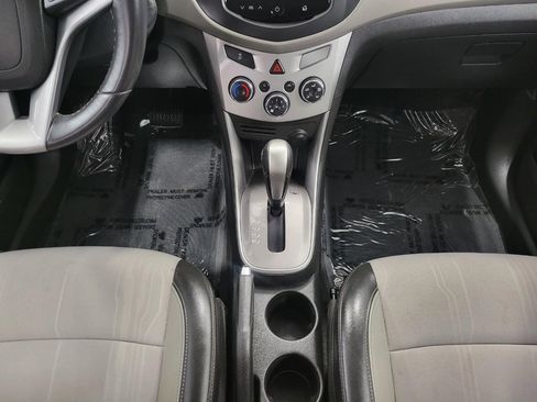 Used 2016 Chevrolet Trax LT w/ LT Convenience Package image 16