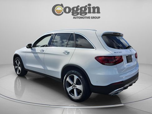 Used 2020 Mercedes-Benz GLC 300 4MATIC image 3