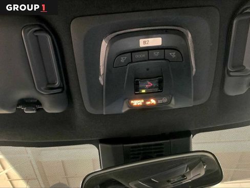 Certified 2025 Toyota Corolla SE image 34