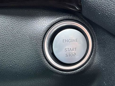 Used 2011 Mercedes-Benz GL 320 BlueTEC 4MATIC image 36