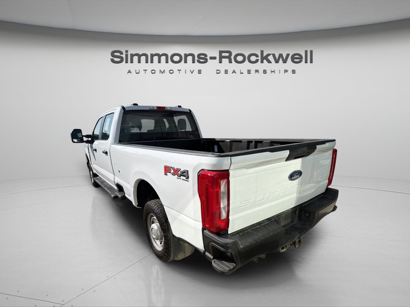 Used 2024 Ford F250 XL w/ FX4 Off-Road Package AWD/4WD image 4