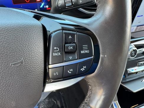 Used 2022 Ford Explorer Platinum w/ Equipment Group 601A AWD/4WD image 24