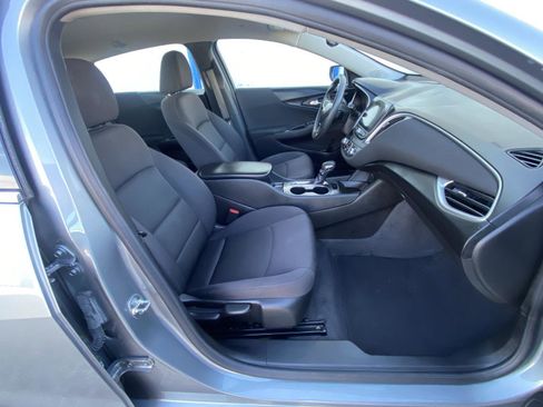 Used 2024 Chevrolet Malibu LS FWD image 18