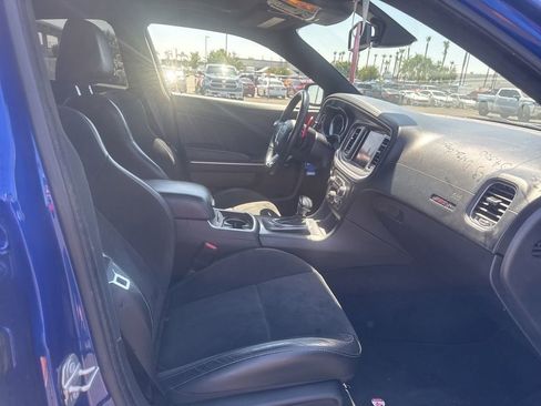 Used 2022 Dodge Charger Scat Pack RWD image 9