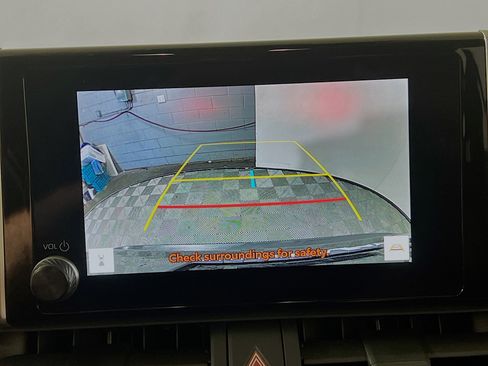 Used 2025 Toyota RAV4 XLE image 28