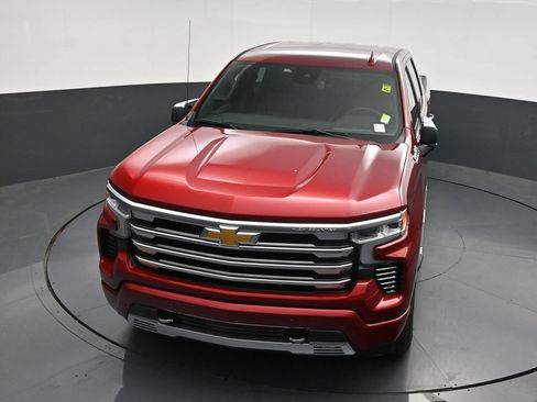 Used 2025 Chevrolet Silverado 1500 High Country RWD image 24