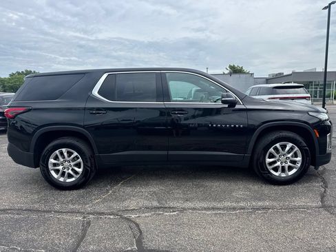 Used 2023 Chevrolet Traverse LS AWD/4WD image 5