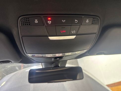 Used 2019 Mercedes-Benz E 300 4MATIC w/ Premium 1 Package image 21