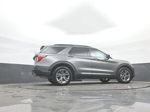 Certified 2025 Ford Explorer Active w/ Active Comfort Package AWD/4WD image 40