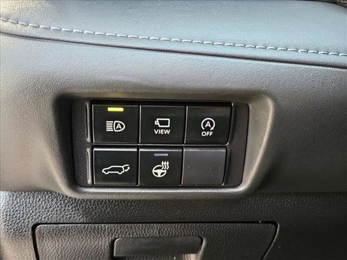Used 2023 Toyota Highlander Platinum AWD/4WD image 27