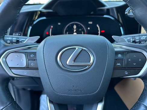 Used 2024 Lexus NX 250 FWD image 23