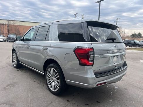 Used 2023 Ford Expedition Platinum image 7