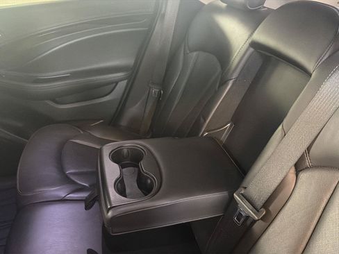 Used 2019 Buick Envision Essence AWD/4WD image 26