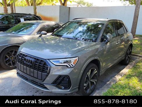 Used 2023 Audi Q3 2.0T Premium Plus w/ Premium Plus Package AWD/4WD image 17