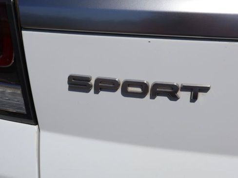 Used 2016 Land Rover Range Rover Sport SE AWD/4WD image 10