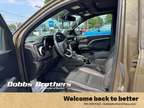 Used 2023 Chevrolet Colorado Z71 w/ Z71 Convenience Package 2 AWD/4WD image 13