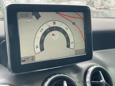 Used 2015 Mercedes-Benz GLA 250 image 21