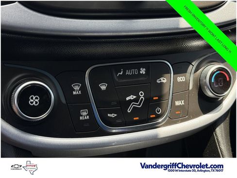 Used 2018 Chevrolet Volt LT FWD image 19