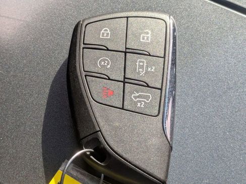 Used 2024 GMC Hummer EV 3X AWD/4WD image 39