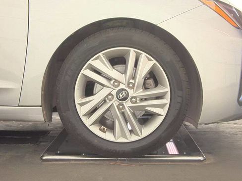 Used 2020 Hyundai Elantra SEL w/ Cargo Package (C1) image 5