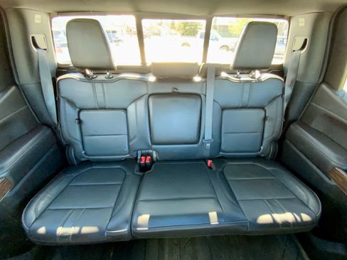 Used 2019 Chevrolet Silverado 1500 High Country w/ Safety Package II image 27