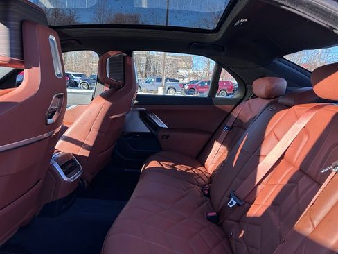 Certified 2025 BMW 740i xDrive image 19