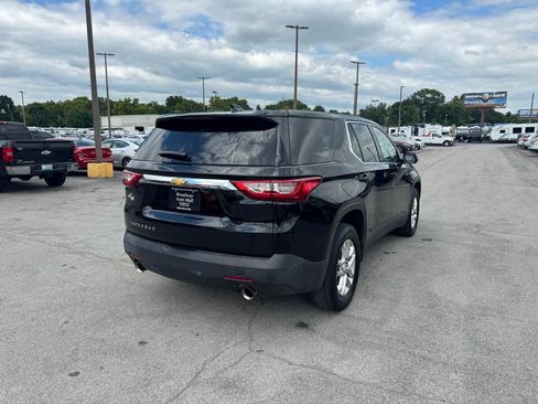 Used 2018 Chevrolet Traverse LS FWD image 3