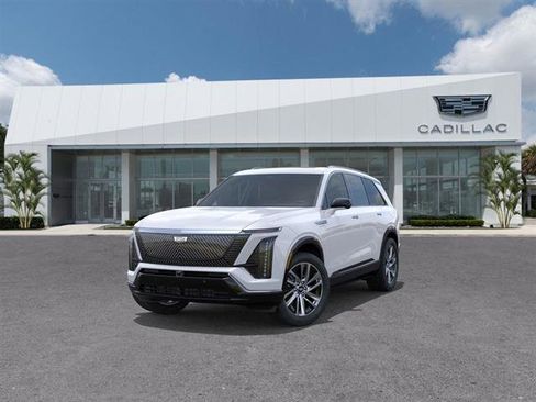 New 2026 Cadillac Vistiq Luxury w/ LPO, Floor Liner Package AWD/4WD image 8