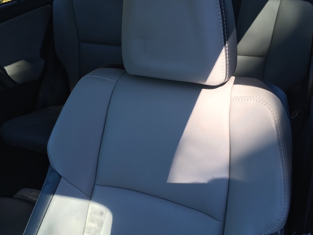 Used 2017 Toyota RAV4 Platinum w/ All Weather Liner Package AWD/4WD image 23