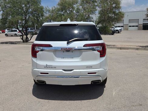Used 2022 GMC Acadia Denali w/ Denali Ultimate Package AWD/4WD image 7