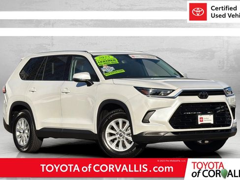 Certified 2025 Toyota Grand Highlander AWD image 1