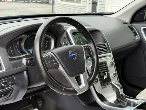 Used 2015 Volvo XC60 T6 Platinum AWD/4WD image 22