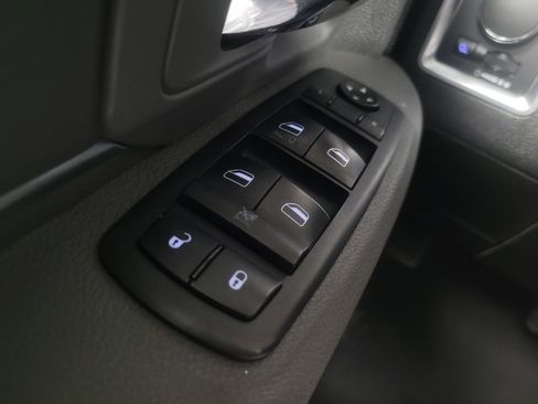 Used 2020 RAM 1500 Classic SLT AWD/4WD image 27