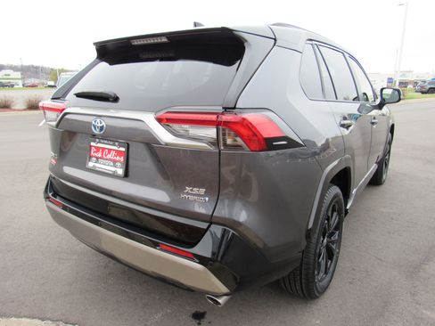 Used 2024 Toyota RAV4 XSE w/ Advanced Technology Package image 6