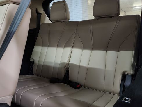 Used 2023 Acura MDX SH-AWD w/ Advance Package image 18