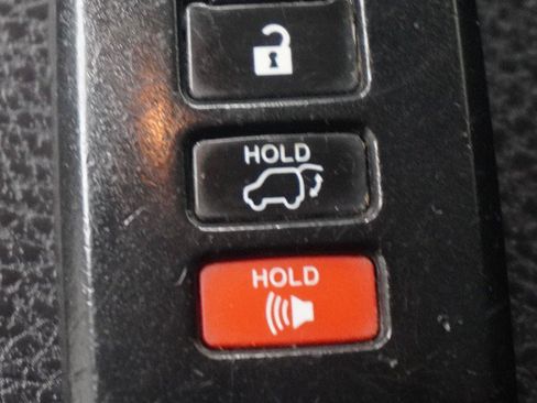 Used 2016 Toyota RAV4 XLE w/ Convenience Package AWD/4WD image 27