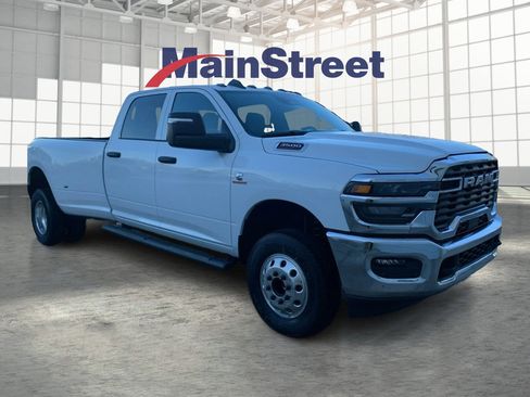 New 2026 RAM 3500 Tradesman image 7