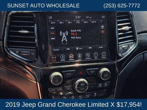 Used 2019 Jeep Grand Cherokee Limited X AWD/4WD image 32