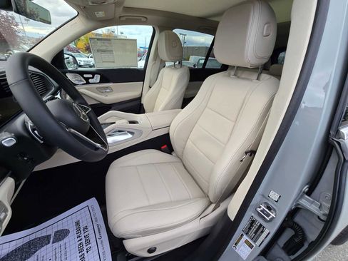 Used 2025 Mercedes-Benz GLE 450e 4MATIC image 24