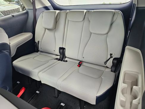 New 2026 Kia Carnival SX Prestige FWD image 25