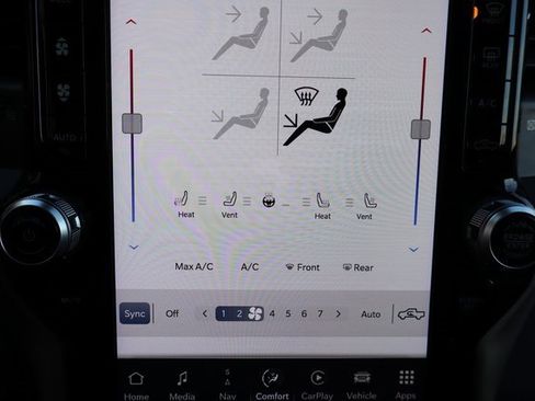 Used 2022 RAM 3500 Laramie image 26