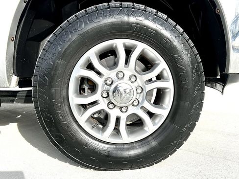 Used 2014 RAM 2500 Laramie image 19