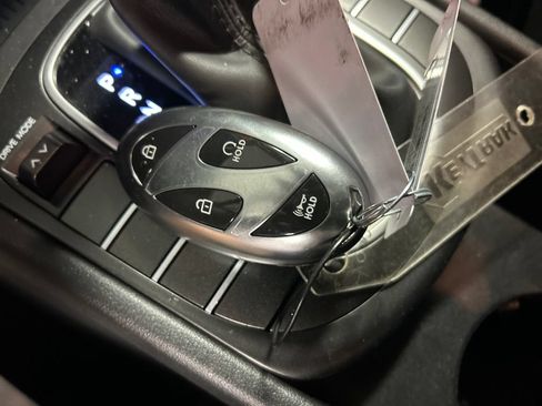 Used 2024 Hyundai Kona SEL FWD image 20