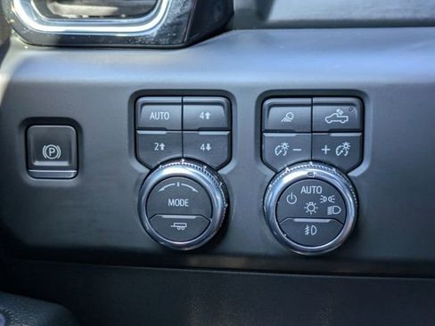 Used 2022 GMC Sierra 1500 Denali AWD/4WD image 25