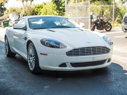 Used 2011 Aston Martin DB9 Coupe RWD image 13